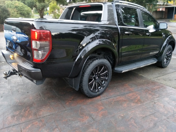  Black Ford Ranger (Wildtrack)